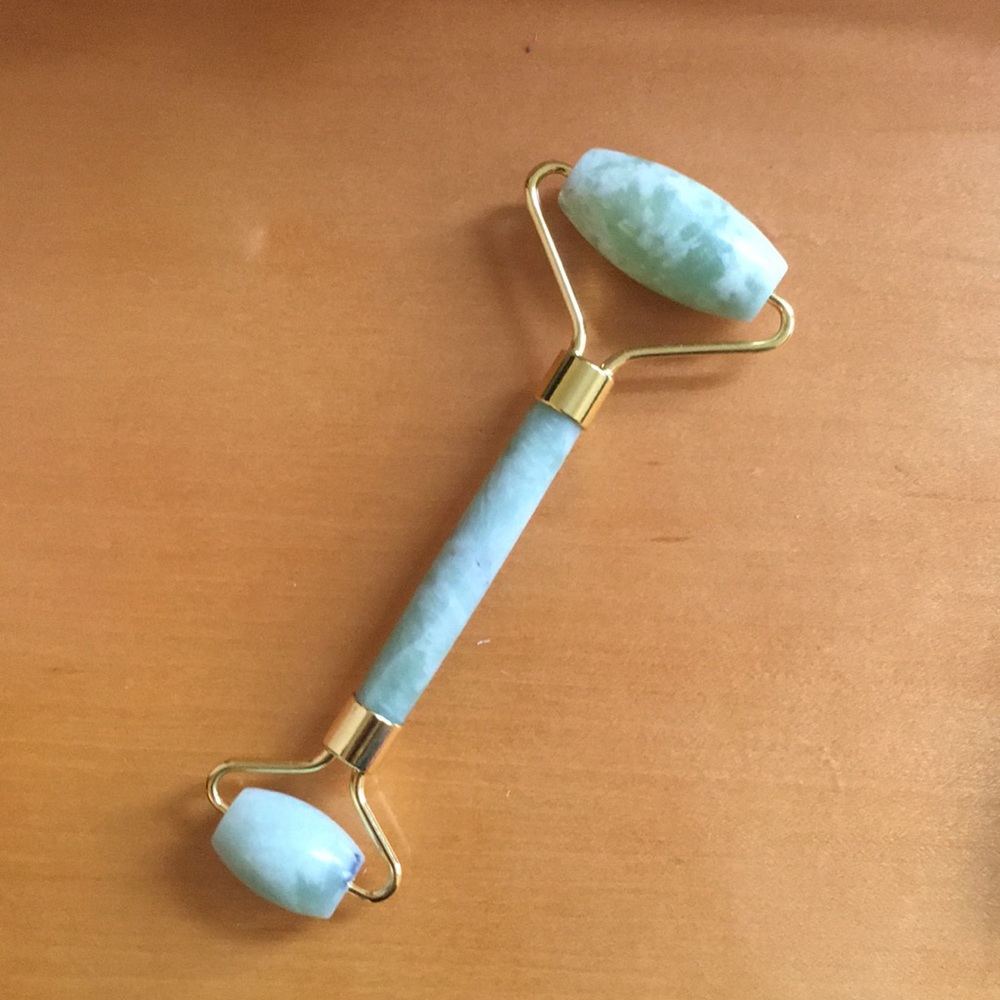 BRAND NEW jade roller